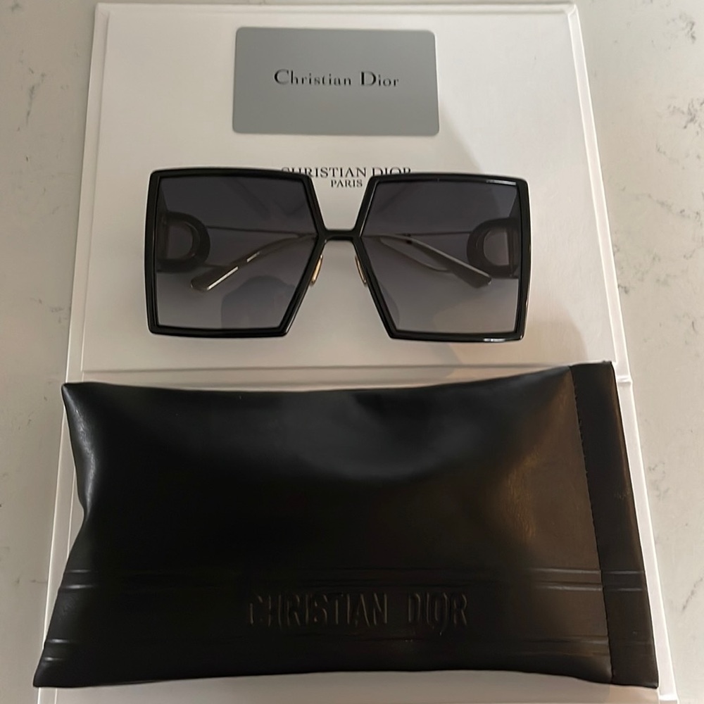 Brand new black and gold  Christian Dior 30 Montaigne sunglasses.